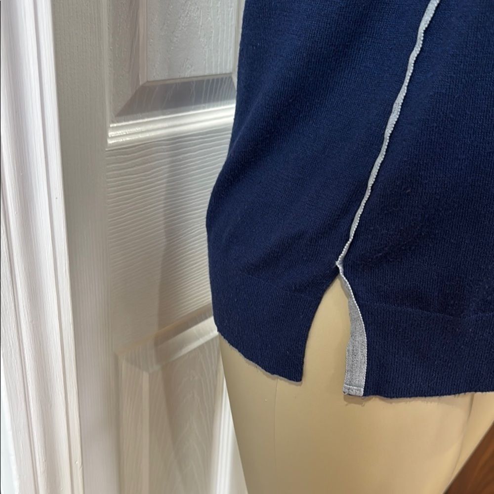 VINEYARD VINES NAVY  BLUE CREWNECK SWEATER - Picture 2 of 7